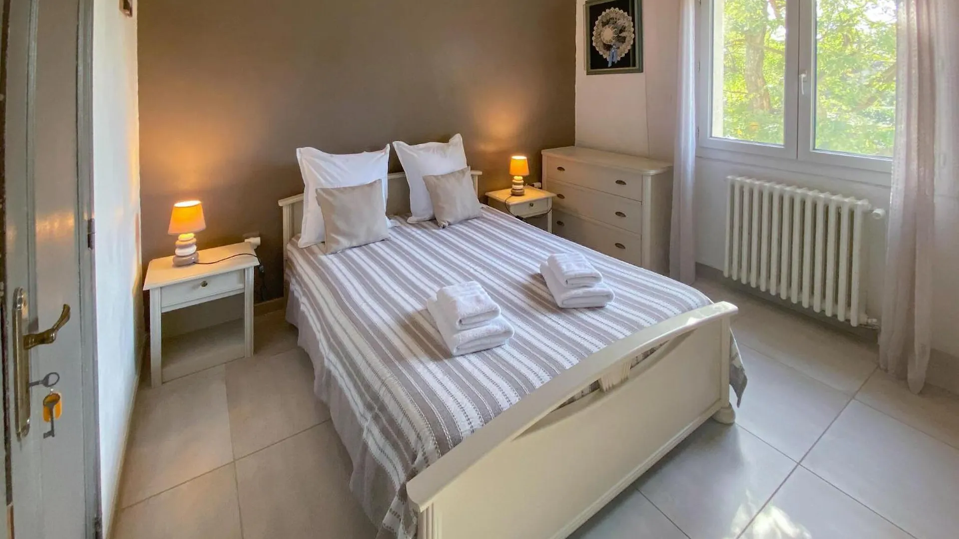 Cozy Home In Sorgues With Kitchen Holiday home